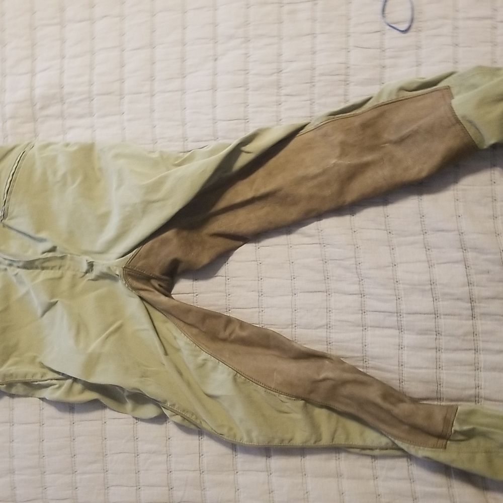 full seat ( leather) equestrian riding breeches. Sage green 28L